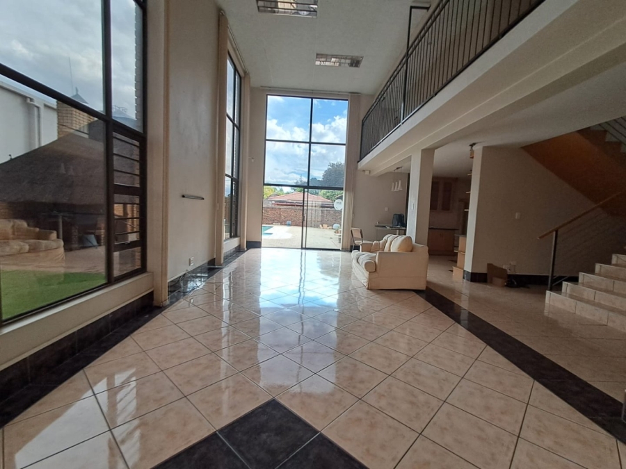 4 Bedroom Property for Sale in Roylglen Gardens Northern Cape